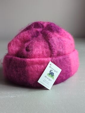 NWT Donegal Design Mohair Wool Beanie Hat Pink